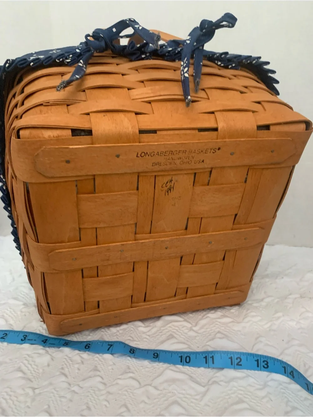 1994 Longaberger Handwoven Medium Rect Basket w/ Blue Liner Handle 10x10x11